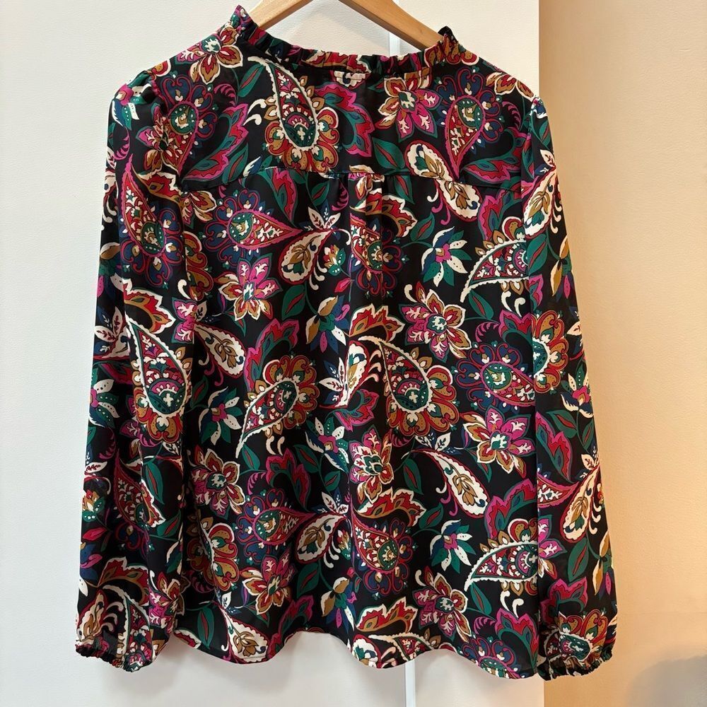 Loft colorful Floral Paisley Women's Top size LP - Picture 3 of 4